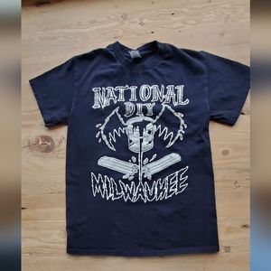 Women's small Milwaukee artist t-shirt